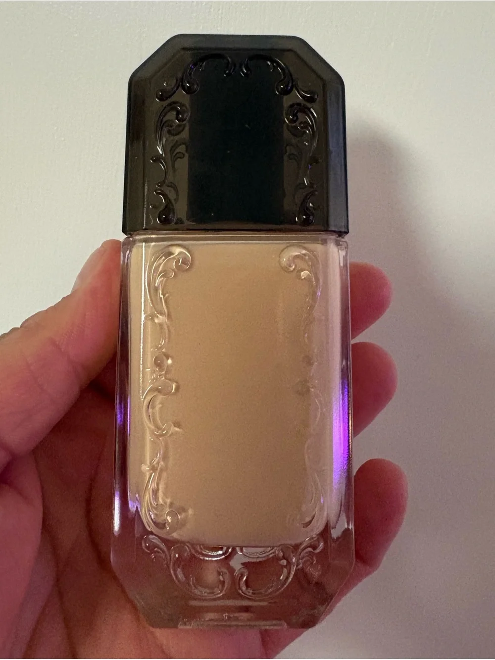 KVD Good Apple Full-Coverage Serum Foundation - LIGHT 010 Brand New Never Used.